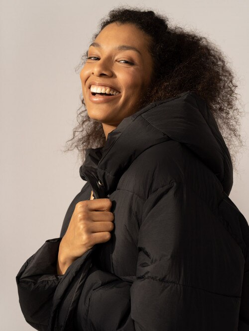 Women's synthetic down jacket