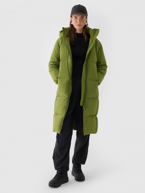 Women's water resistant coat with synthetic down