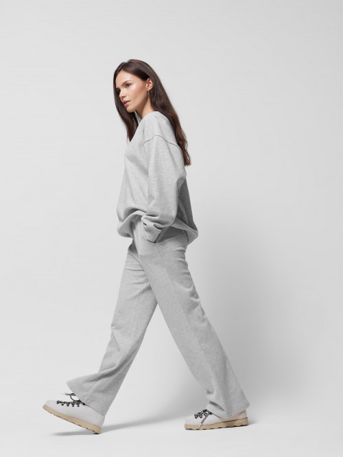 Women's wide-leg sweatpants