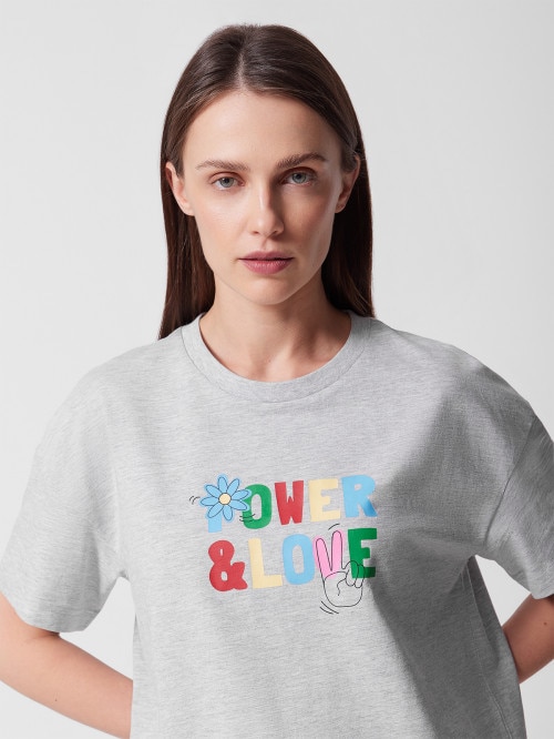Women's boxy cut t-shirt with print