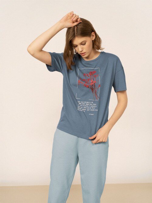 OUTHORN Women's oversize Tshirt with print blue